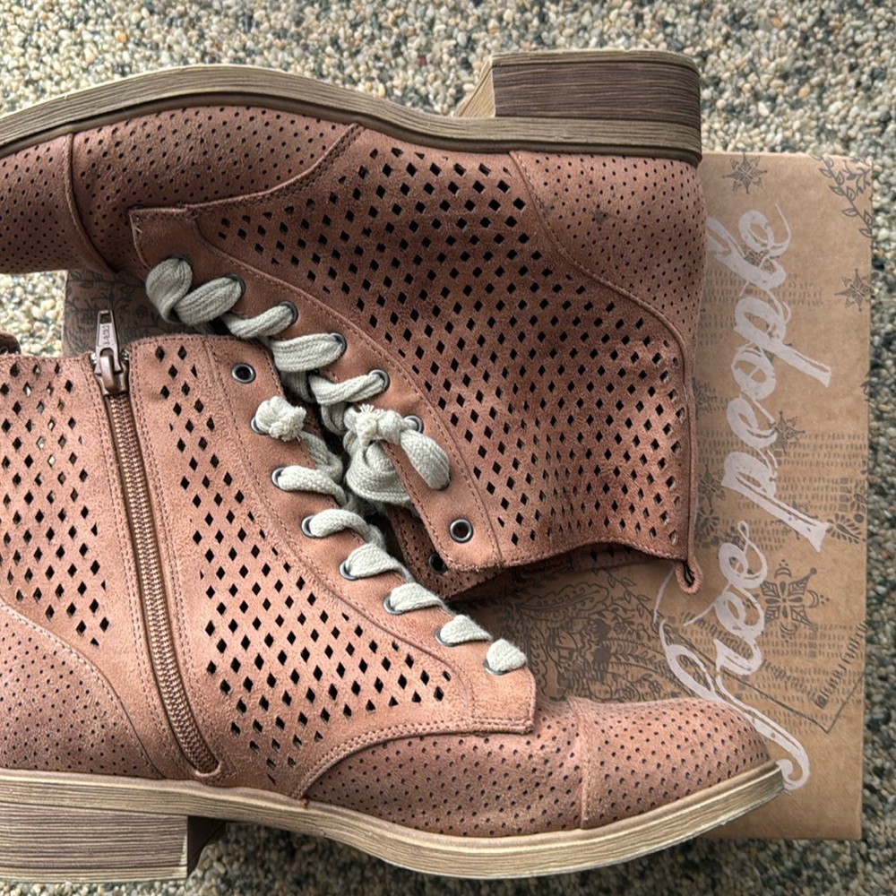 Leather mesh ankle boots